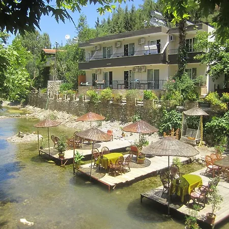 Szálloda Arikanda River Garden