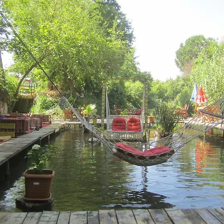 Szálloda Arikanda River Garden 3*